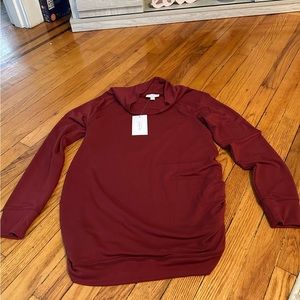 Pullover Maternity Sweatshirt - Isabel
Maternity by Ingrid & Isabel maroon NWT